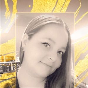 Meet your Posher, Pamela